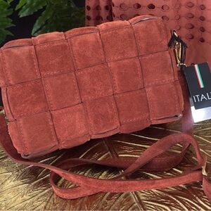 Elegant Italian Suede Crossbody Bag - Terracotta